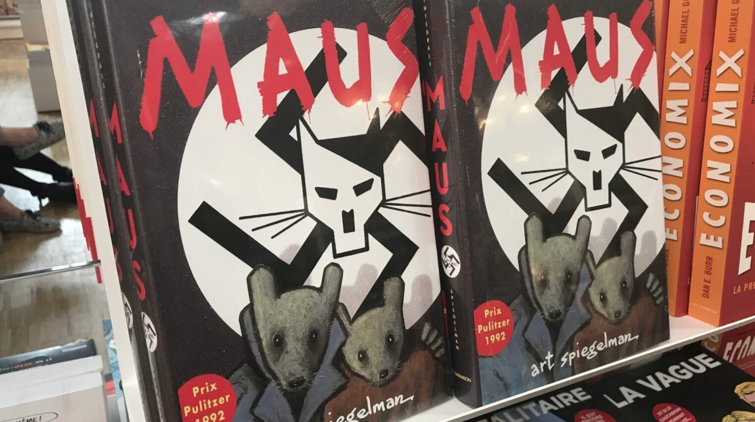 ‘Maus’ evades a ban in Iowa after school district cites ‘ambiguity’ in new state law