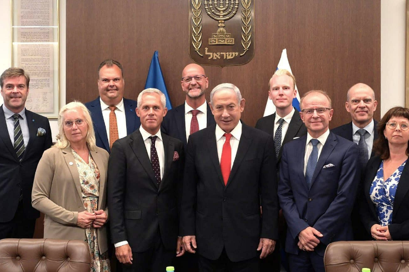 Netanyahu hails improved ties with Sweden