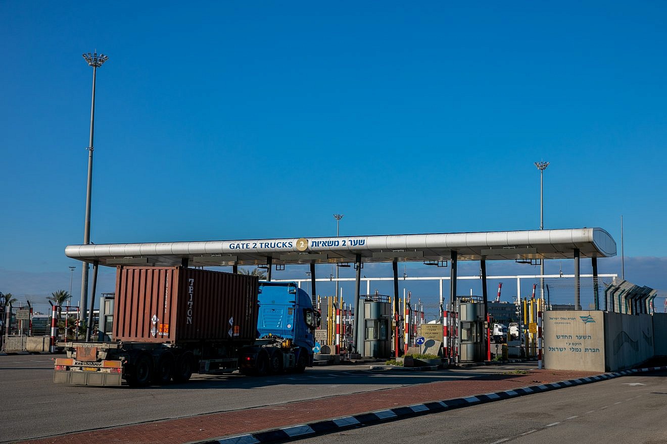 First WFP shipment enters Gaza through Ashdod Port