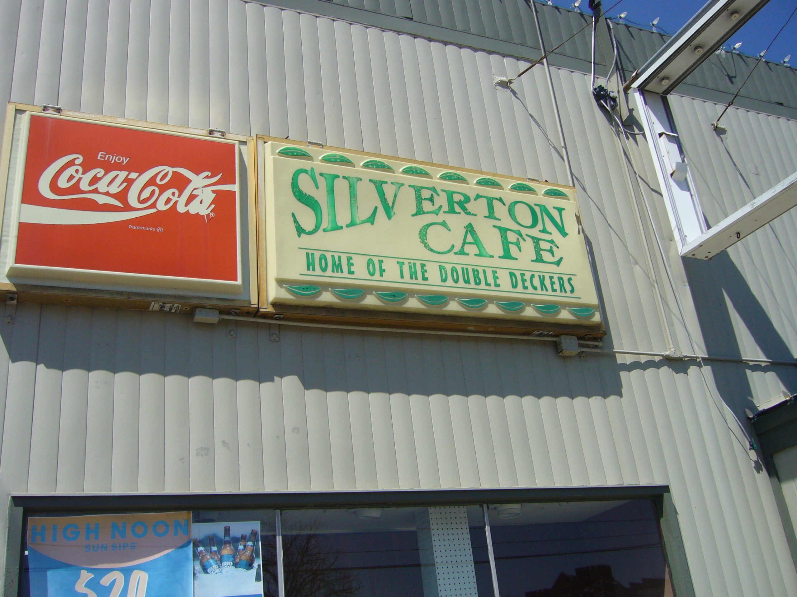 Silverton Café double-deckers offer nostalgia in every bite