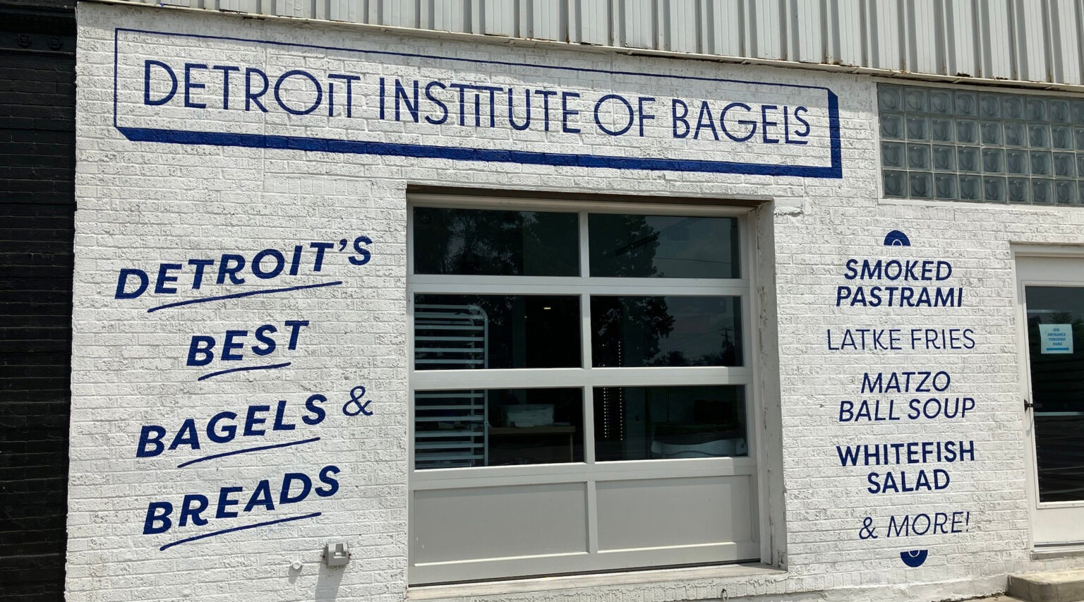 A Jewish bagel shop in Detroit closes after staff walk out on new ‘Zionist’ owner