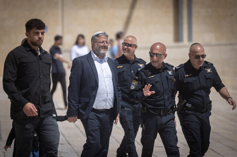 Ben-Gvir: Jews can pray at Temple Mount; PM: No change in status quo