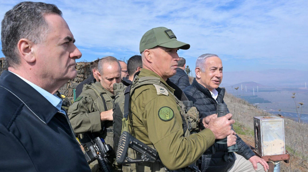 Netanyahu visits IDF soldiers in Syria as rebel leaders call for Israelis to exit 