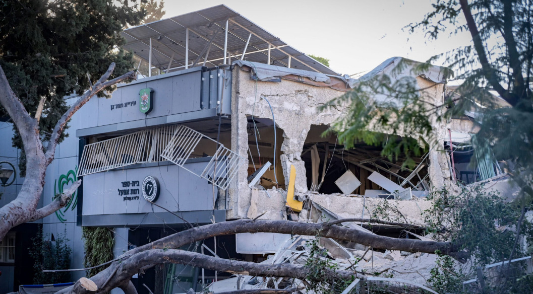 Tel Aviv-area school hit by Houthi missile fired from Yemen