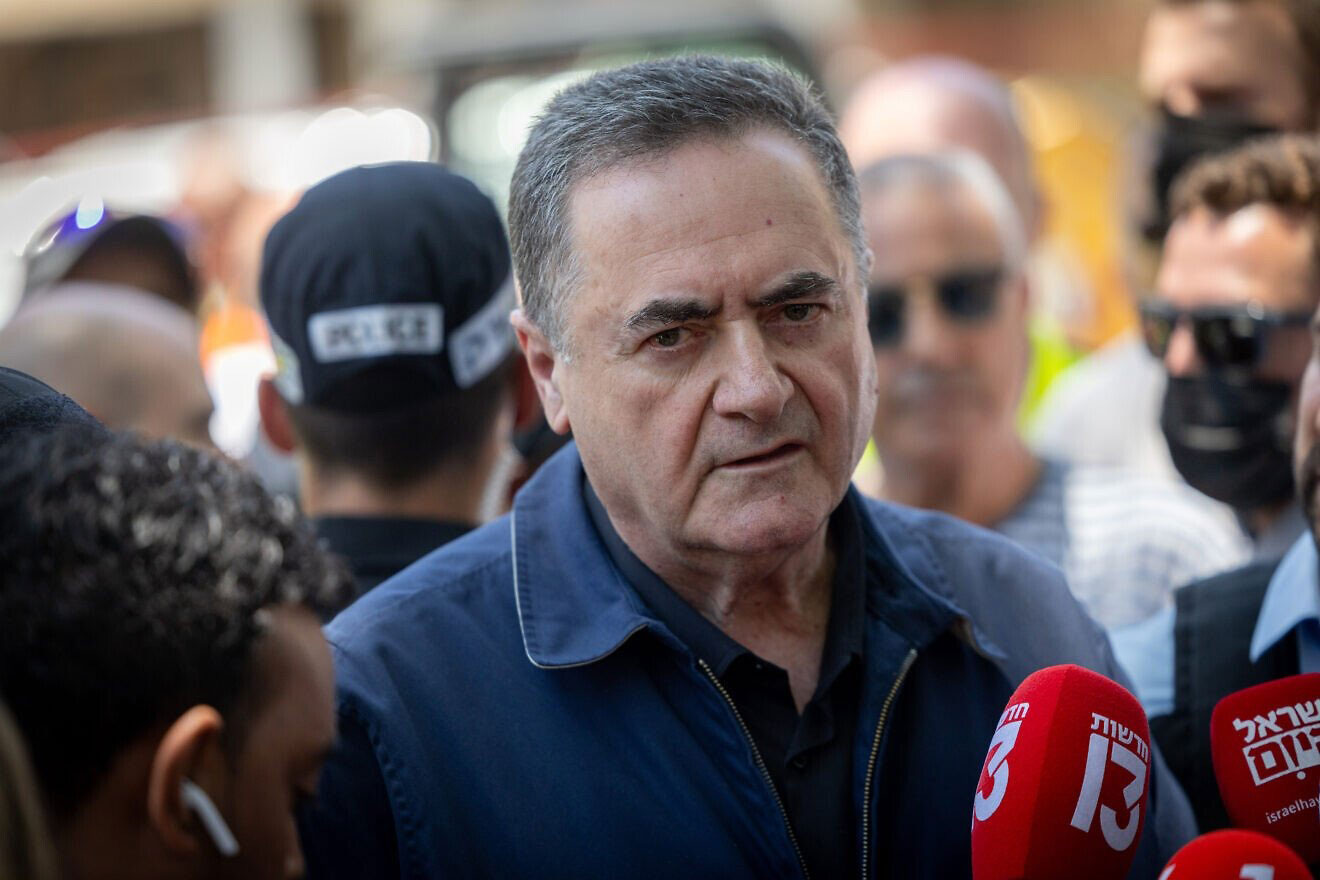 Israel warns Hezbollah not to join Iran war