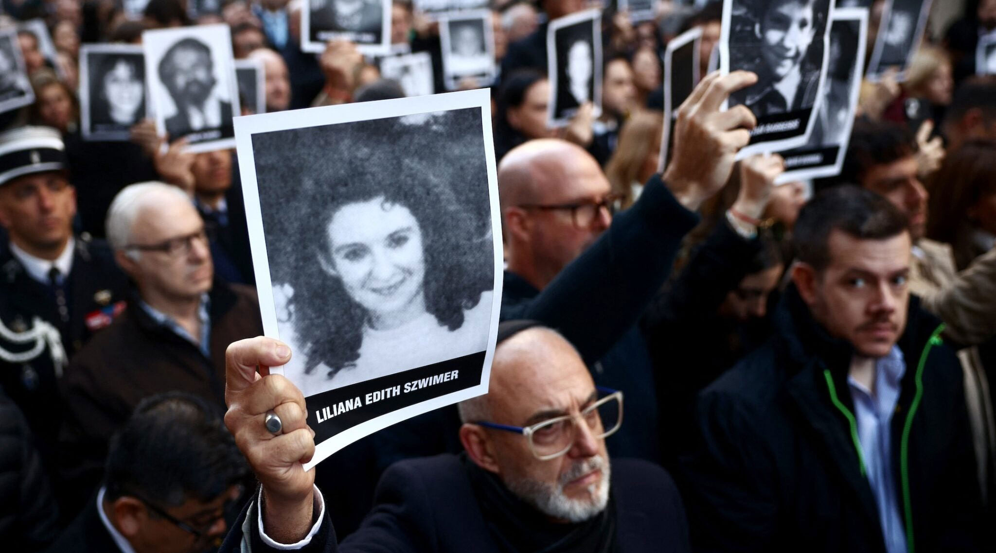 Argentine judge orders AMIA bombing suspects tried in absentia