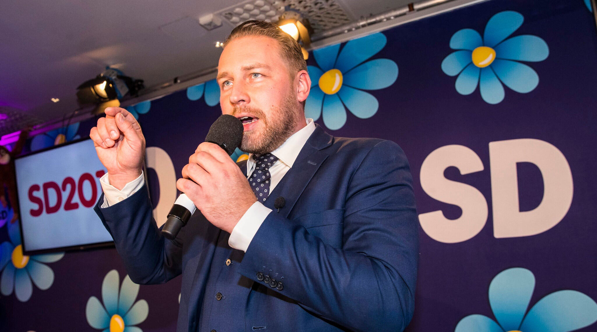 Swedish far-right party apologizes for its past links to Nazis and antisemitism ahead of elections
