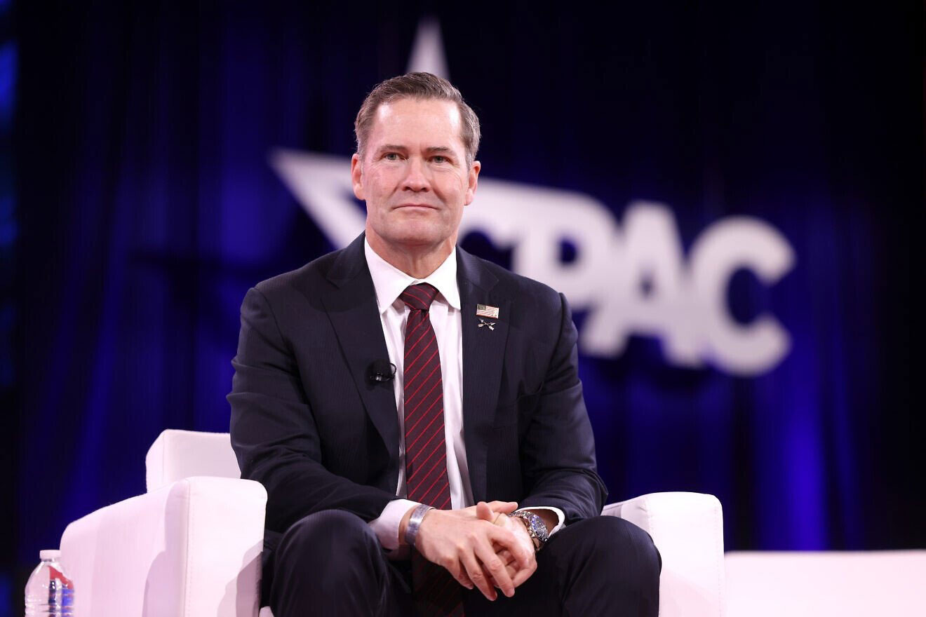 Waltz UN nomination advances with Democratic support