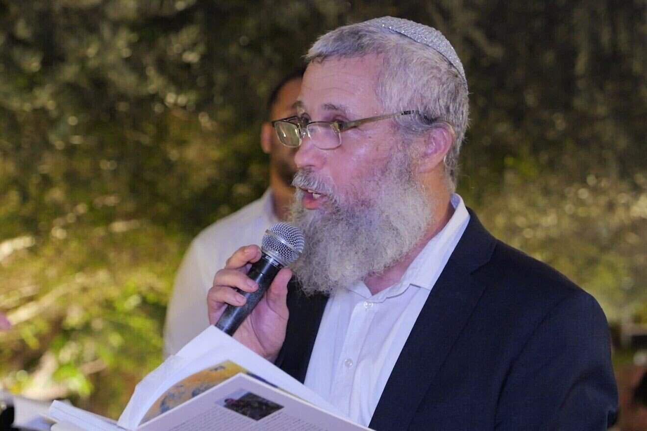 Israeli rabbi marries off fallen son’s ex-fiancée