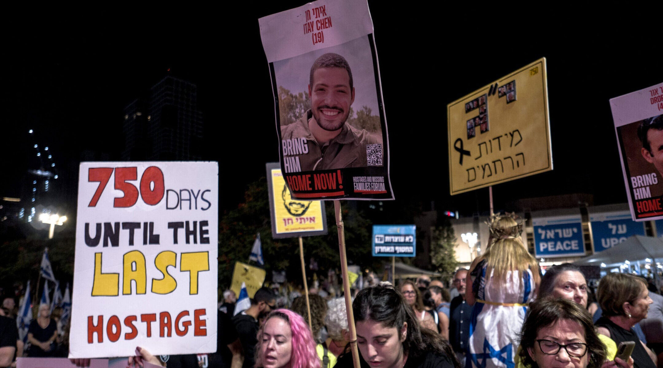 Trump sets deadline for Hamas to release hostages’ bodies as Egyptian team enters Gaza to help