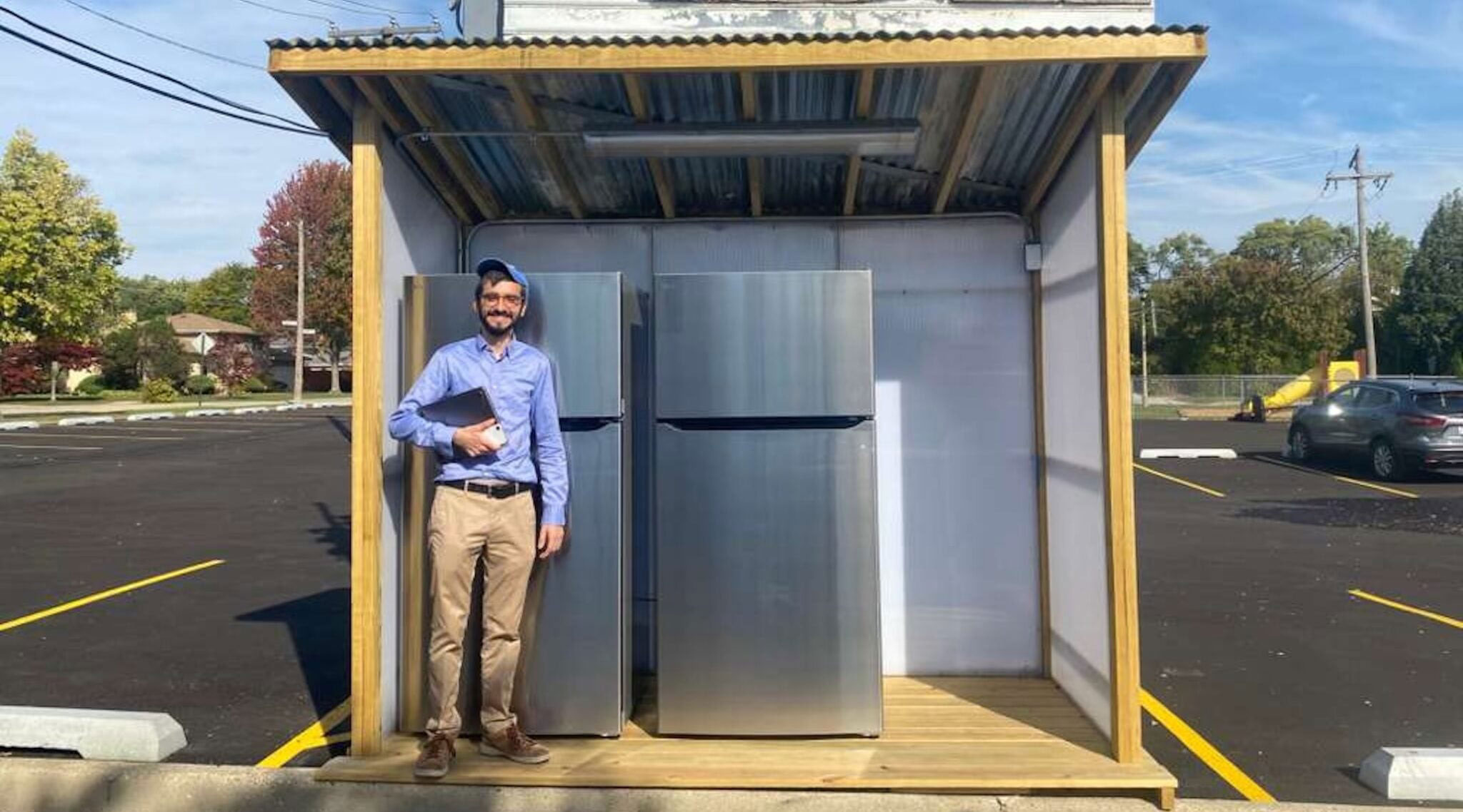 A kosher community fridge in Chicago’s Jewish suburbs arrives amid rising food insecurity