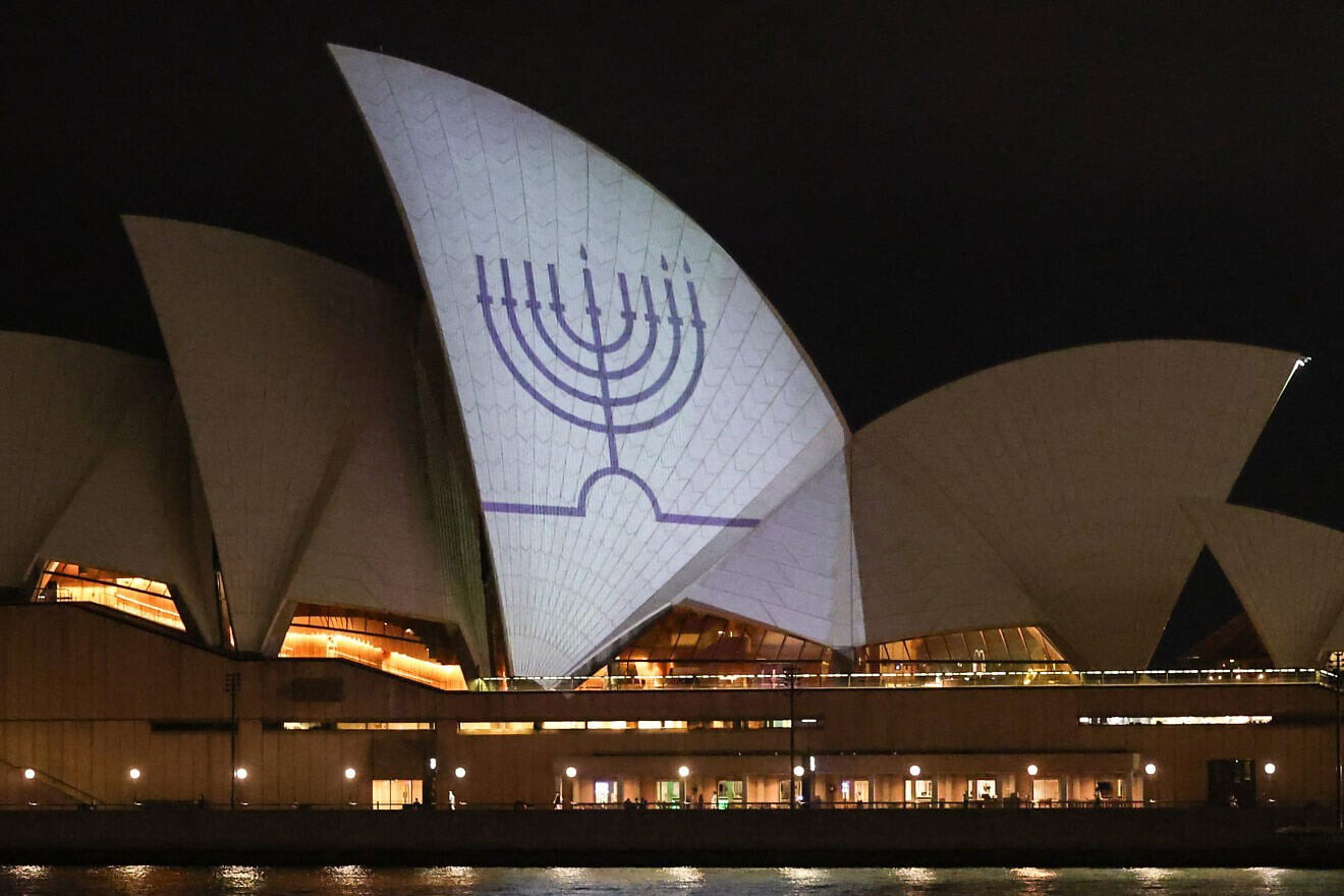 Australian officials: Chanukah attack inspired by Islamic State