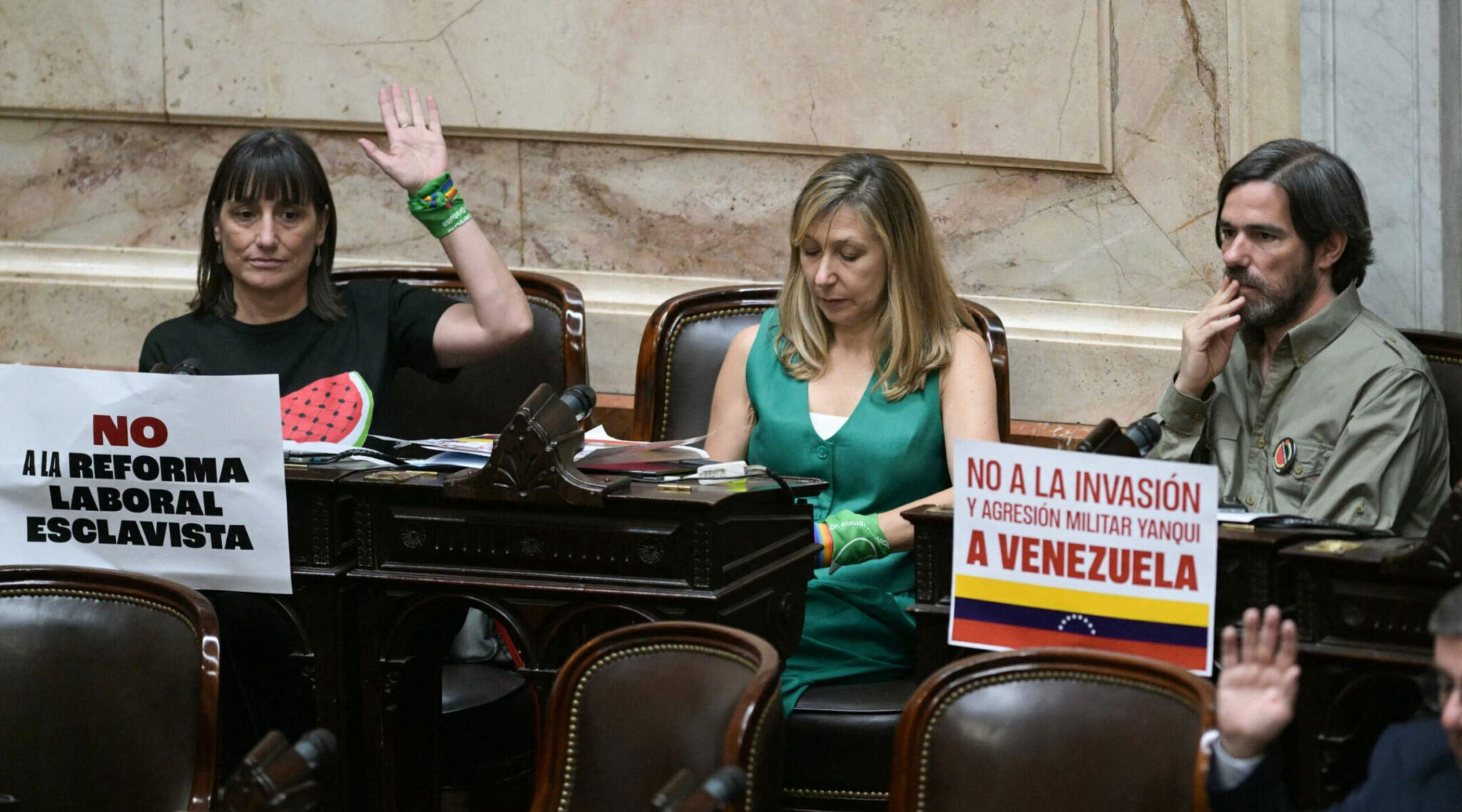 Left-wing Argentine lawmakers pledge allegiance to ‘free Palestine’ in their oaths of office