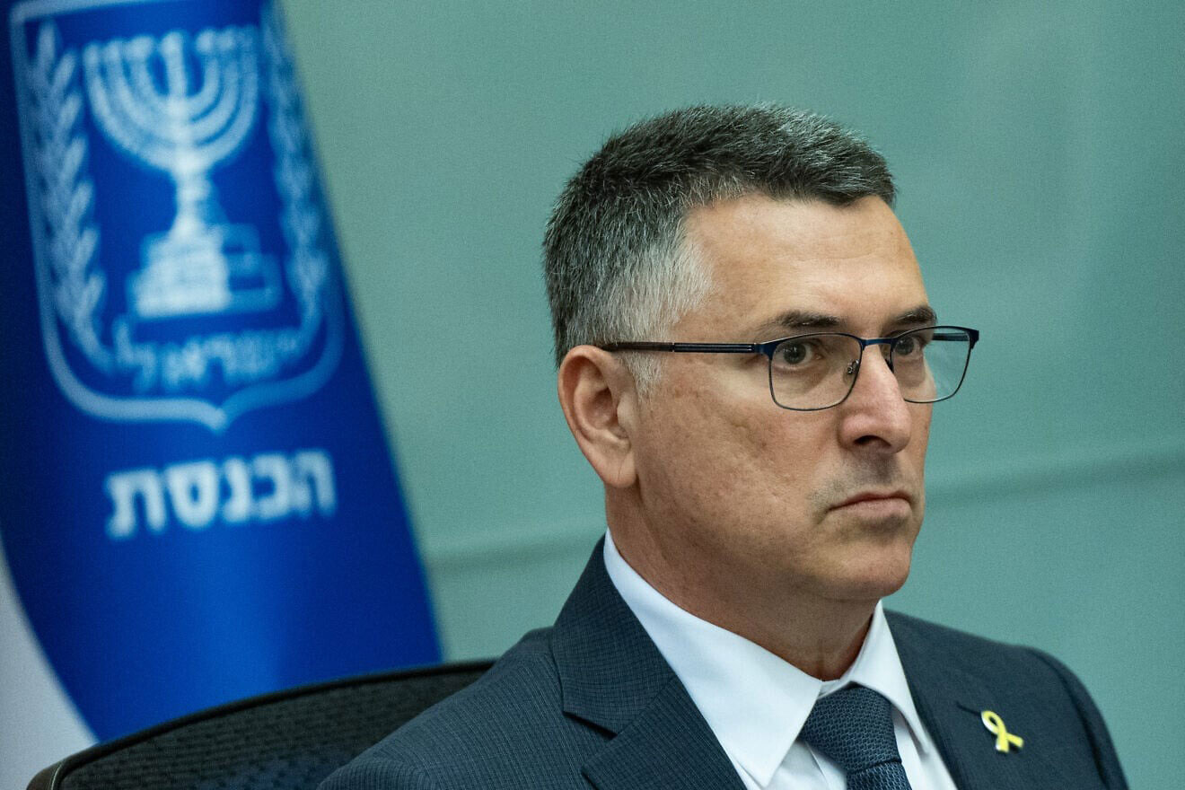 Sa’ar: Silence amid Syrian regime-Kurdish clashes emboldens Damascus