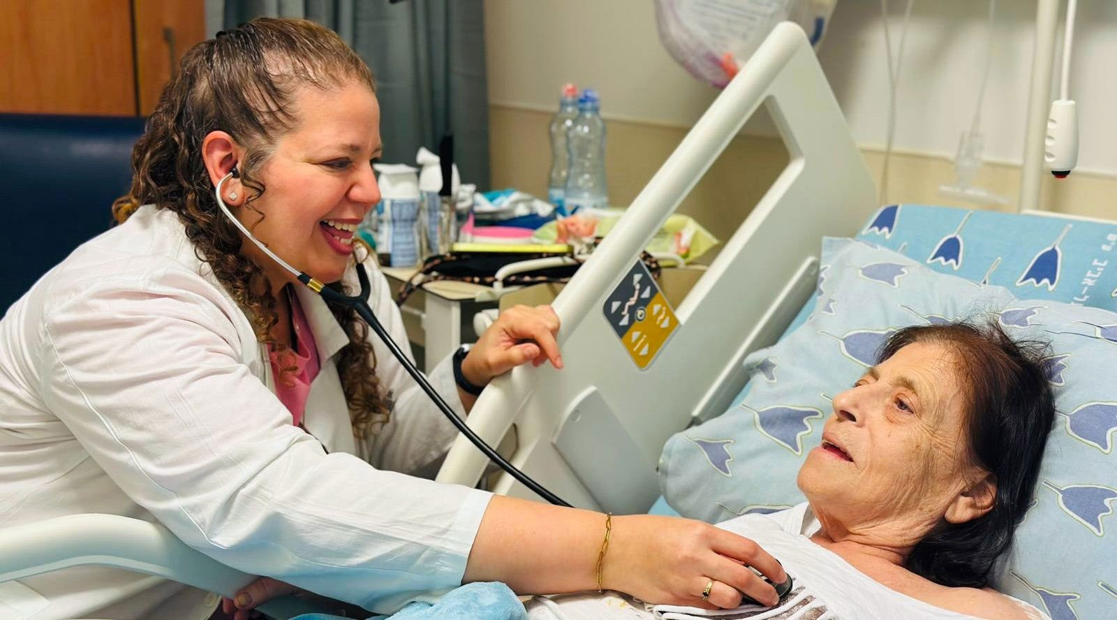 Amid critical doctor shortage, Israel launches international program to bring 2,000 physicians by 2029