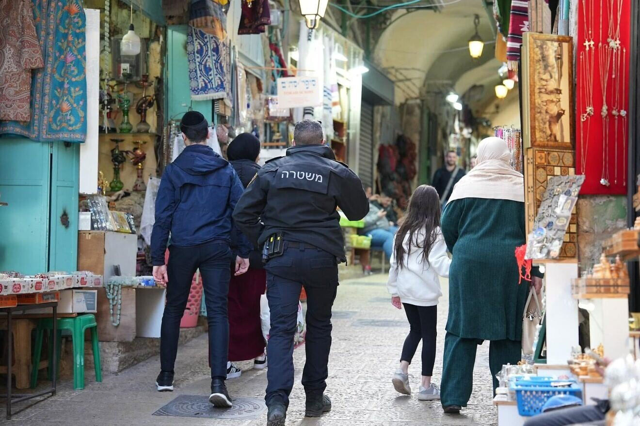 Jerusalem police, IDF on alert for first Friday of Ramadan