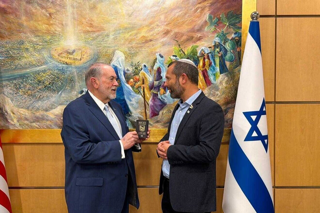 In first, US embassy provides services to Israelis in Judea and Samaria