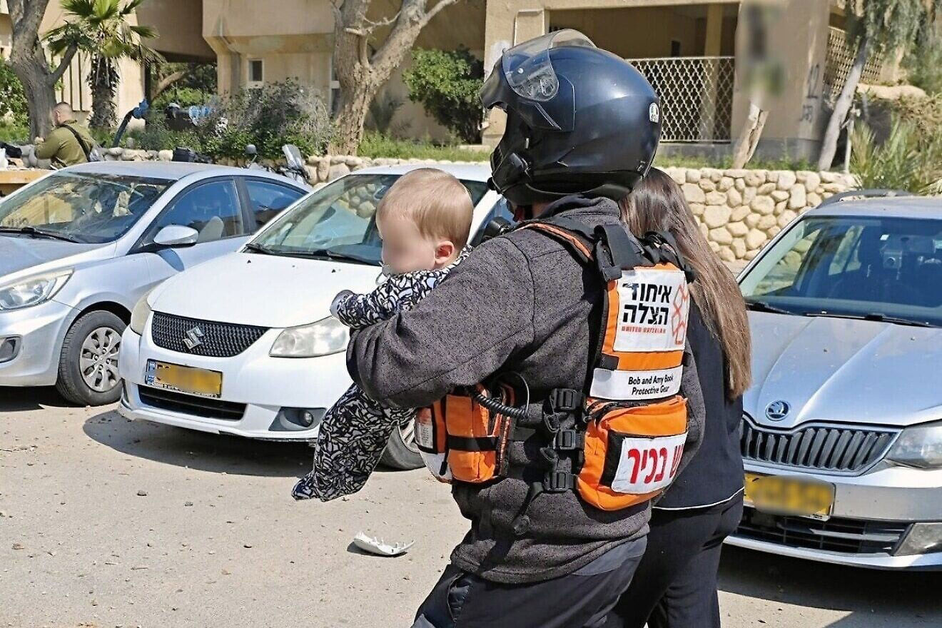 Iranian missile hits Beersheva, injuring 19